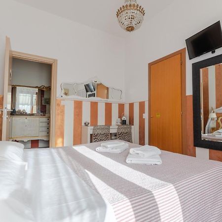 Rooms Giulietta E Romeo فيرونا المظهر الخارجي الصورة